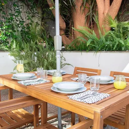 Oasi Di Relax: Con Giardino A *